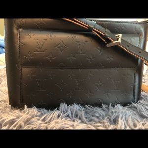 Louis Vuitton Allston shoulder Bag
